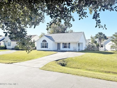 * REDUCED * Coastal living doesn't get much easier than this - photo 5