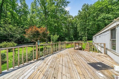 In the country where you can breath! This nice three bedroom two - photo 2