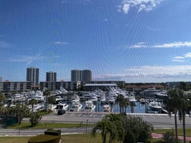 Marina Yacht club Views &Ocean breezes await you from North Palm - photo 3