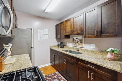 Fully furnished 2nd floor 1 bedroom/1 bathroom condo in Summit - photo 10