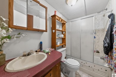 In the country where you can breath! This nice three bedroom two - photo 10