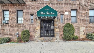 Conveniently located near Northern Blvd and the LIRR Broadway - photo 12