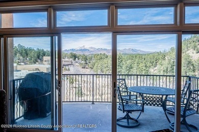 Beautiful 3-bedroom, 3.5 bath penthouse condo featuring - photo 22