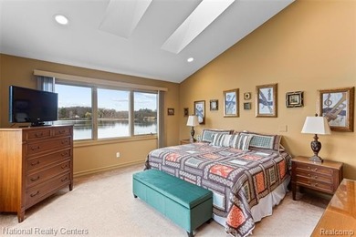 ABSOLUTE PARADISE WITH LAKEFRONT LIVING ON PRIVATE ALL-SPORTS - photo 38