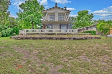 $18,000 BELOW COUNTY APPRASIAL! This beautifully maintained - photo 2