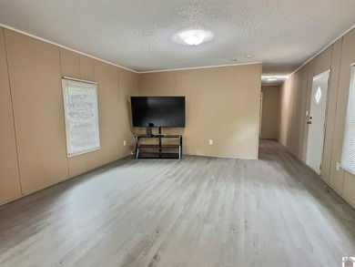 Affordable lake area 3 bd 2 ba manufactured home on nearly half - photo 5
