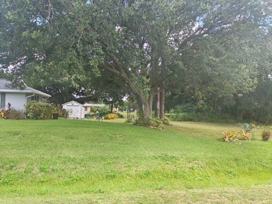 Welcome to this 3-bedroom, 2.5-bathroom pool house located in - photo 11