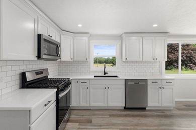 Discover the perfect blend of country living, recreation, and - photo 16