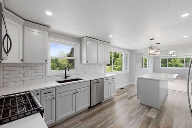 Discover the perfect blend of country living, recreation, and - photo 19