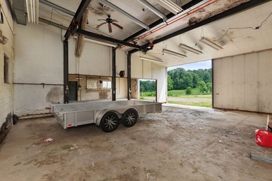 Discover the perfect blend of country living, recreation, and - photo 47