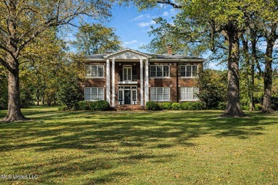 Yazoo River Home For Sale in Greenwood Mississippi