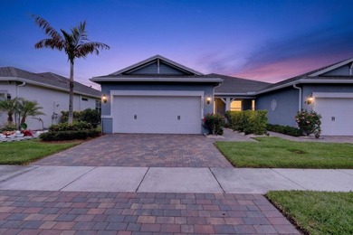 Welcome to this beautifully maintained 2 bed, 2 bath plus Den in - photo 2