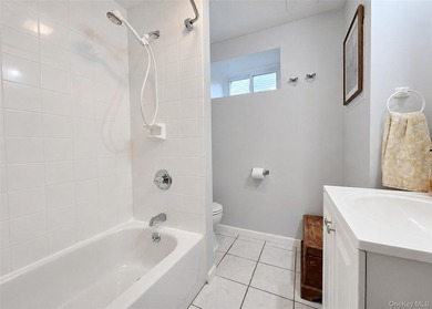 Spacious and open floor plan with cathedral ceilings welcome you - photo 12