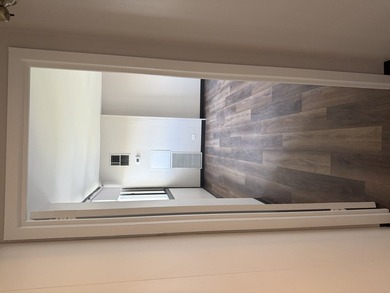 Seller is highly motivated and seeking a serious buyer ready to - photo 12