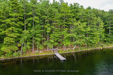 300.47 ft of waterfront property nestled on a private lane along - photo 6