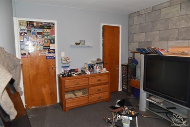 Pelham Parkway Area Two family Brick semi detached, Top floor - photo 28