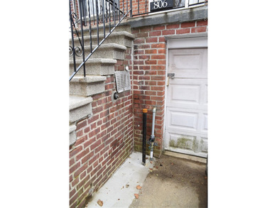 Pelham Parkway Area Two family Brick semi detached, Top floor - photo 40