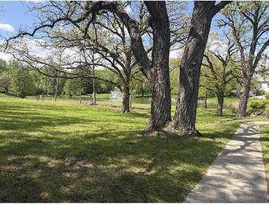 Looking to build your dream home? Look no further than the - photo 3