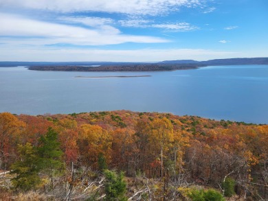 Greers Ferry Lake Acreage For Sale in Quitman Arkansas