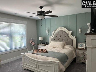 Stunning custom home with timeless charm! Welcome to this - photo 10