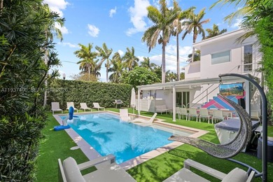 Experience the best of Miami Beach living in this Art Deco - photo 2