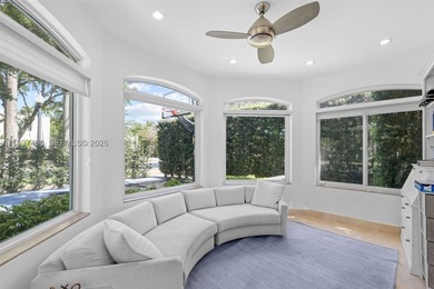 Experience the best of Miami Beach living in this Art Deco - photo 6