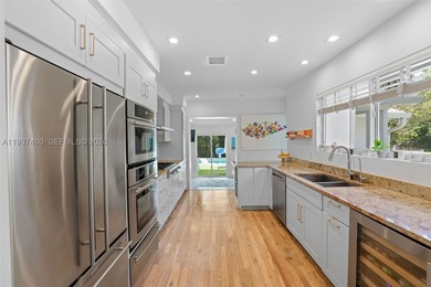 Experience the best of Miami Beach living in this Art Deco - photo 9