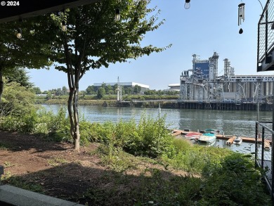 Willamette River - Multnomah County Condo For Sale in Portland Oregon