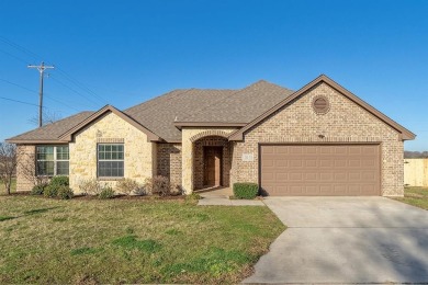 Lake Ray Roberts Home Sale Pending in Pilot Point Texas