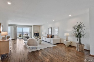 Outstanding 3-unit view building. Top unit penthouse features - photo 2