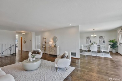 Outstanding 3-unit view building. Top unit penthouse features - photo 3