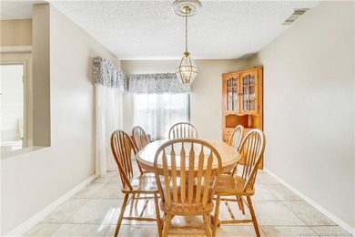 Welcome to this charming, well maintained 2-bedroom, 2-bath home - photo 14