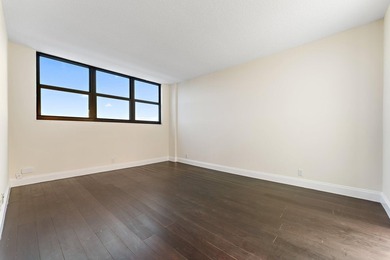 Welcome to 336 Golfview Road, Unit 905, a highly desirable - photo 27