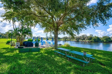 Welcome to 336 Golfview Road, Unit 905, a highly desirable - photo 37
