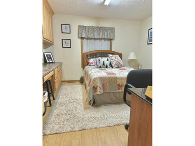 Beautifully maintained and full of charm, this 2-bedroom, 2-bath - photo 8
