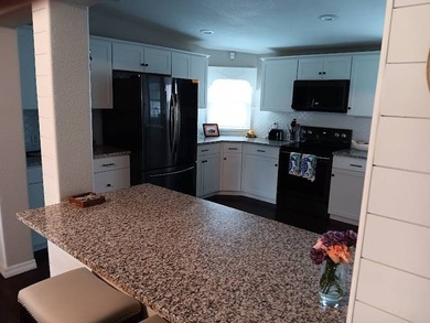 Welcome to your new home in Four Lakes Golf Club, Winter Haven - photo 9