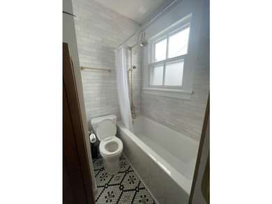 Welcome to this charming home located in the heart of Charleston - photo 11