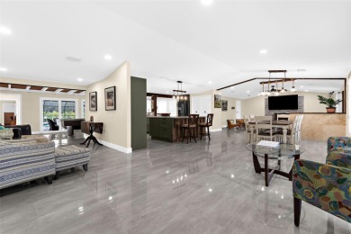 Impeccable 10-Acre *High-and-Dry* Estate: A Masterpiece of - photo 18