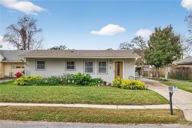 Lake Pontchartrain Home For Sale in New Orleans Louisiana