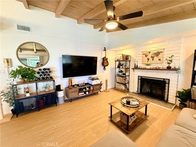 Beautifully updated single story home in a prime location - photo 2