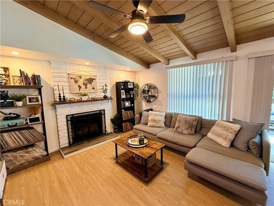 Beautifully updated single story home in a prime location - photo 3