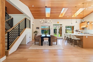 Custom-built in 2021, this West Coast Scandinavian contemporary - photo 1