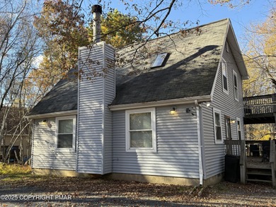 Towamensing Trails Lake Home For Sale in Albrightsville Pennsylvania