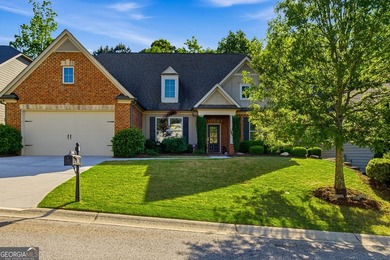 Welcome to effortless elegance in the highly sought-after Gates - photo 1