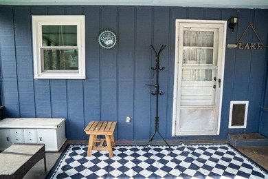 Wake up to beautiful water views and enjoy the lifestyle that - photo 4