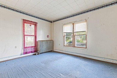 Great investment opportunity! Bring your ideas and transform - photo 12