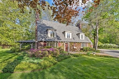Exclusive opportunity to own the original manor house of - photo 3