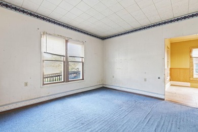 Great investment opportunity! Bring your ideas and transform - photo 13