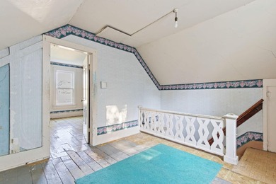 Great investment opportunity! Bring your ideas and transform - photo 20