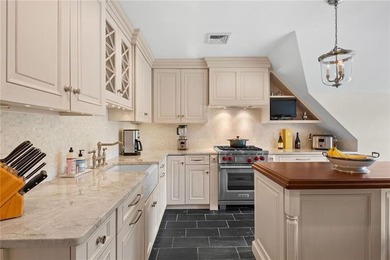 This exceptional waterfront condo on Newport Harbor, located - photo 27
